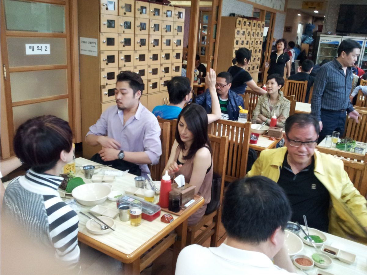 Seafood dinner07